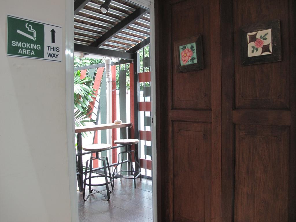Rada Arak 79/4 Hostel Чиангмай Экстерьер фото